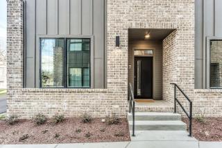Cozy House - Great Rooftop - Walks to Bars - Nashville - 2