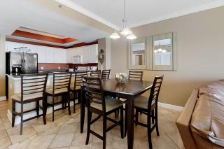 Crystal Shores West 102 - 4