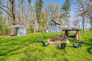 1 Mi to Lake Geneva Cottage with On-Site Hiking - Lake Geneva - 0