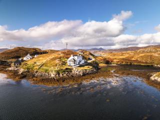 Sea Room, Scalpay - - 9