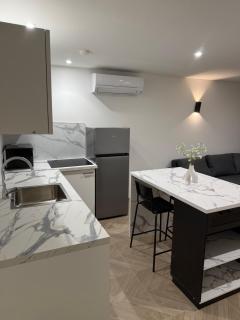 T2 luxe 100 m port, Clim, Wi-Fi - Tolone - 5