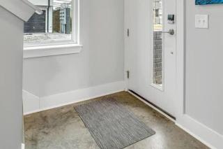 Nash Getaway - Private Rooftop Patio - Sleeps 12 - Nashville - 3
