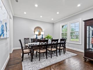 Luxury Retreat in White Rock Valley - 6