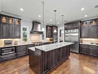 Luxury Retreat in White Rock Valley - Dallas - 1