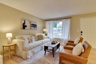 Lovely Vancouver Retreat with Home Gym! - 6