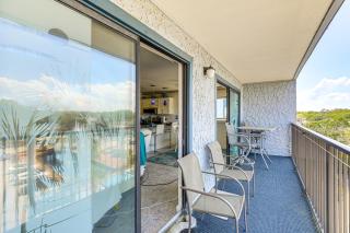 Walk to Myrtle Beach Family Condo with Balcony - 9