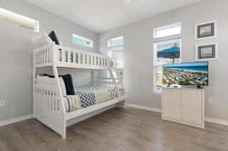 Blu Flamingo Free Golf Cart Priv Pool Steps2Beach - Destin - 2