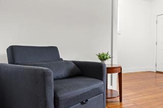 Cozy 1st-Floor Flat 2BR Backyard Free Parking - Louisville - 2
