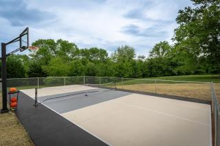 Sleeps 20 Sport Court Pool Hot Tub Playground - - 7