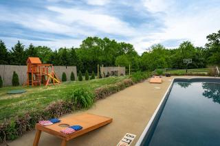 Sleeps 20 Sport Court Pool Hot Tub Playground - - 5