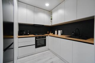 Modern 2-BR Balcony-View Apartment with Coffee Station and more - GrandStay - Chişinău - 5