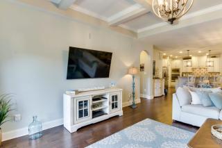 Shuttle to Beach Ocean View Home with Patio - Ocean View - 5