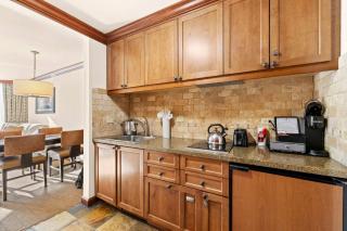 Everline Resort & Spa Palisades-Valley View Suite - Olympic Valley - 9