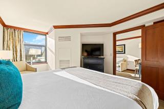 Everline Resort & Spa Palisades-Valley View Suite - Olympic Valley - 2