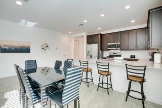 9 Mi to State Farm Stadium Pet-Friendly Home! - Cashion - 5