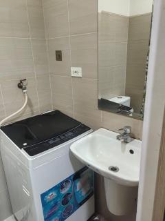 Studio 1 bedroom with balcony, can cook and wash clothes, Pool view or city view, in Pasay Manila, walking distance to Mall of Asia and Manila Bay, and 20mins drive in Manila Airport - Manila - 6