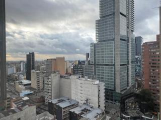 Apartamento moderno con vista panorámica en el corazón de Bogotá con gimnasio y zona social - Bogotá - 0