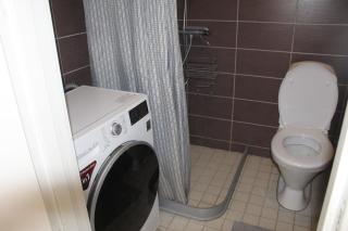 Cozy City Stay Steps from the Beach & Transit - Abbekås - 3
