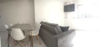 Apt Novo com Vista Ampla, 6 Hospedes, Bem Localizado, IPTV, Garagem - Vila Velha - 0