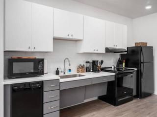 515 - Harlow - Blue Bliss Cozy Apartment with Gym Amenities - Columbus - 2