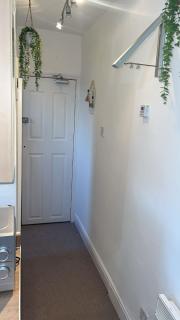Rednest Swindon Central Stay Free Parking - Swindon - 5