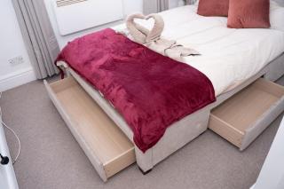 Rednest Swindon Central Stay Free Parking - Swindon - 4