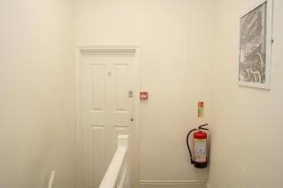 Rednest Swindon Central Stay Free Parking - Swindon - 2