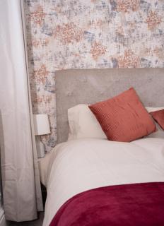 Rednest Swindon Central Stay Free Parking - Swindon - 7