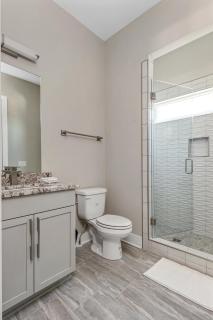 Gorgeous New Nash Home - Rooftop Views - Hot Tub - Nashville - 1
