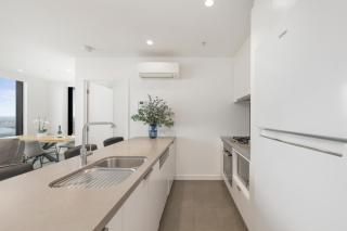 Spectacular Three Bedroom Suite with City View - Melbourne - 3