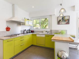 Maison familiale rénovée, 15 km de la mer, jardin clos avec terrasse et ping-pong, centre bourg - FR-1-306-894 - Machecoul - 2