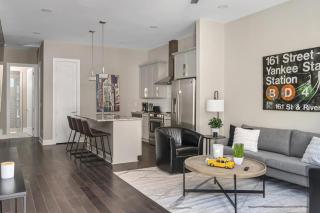 BRAND NEW Side by Side Homes - Sleeps 24 Guests - Nashville - 7