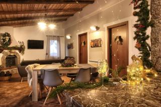 Mountain Retreat With View Of Aeolian Islands - 4