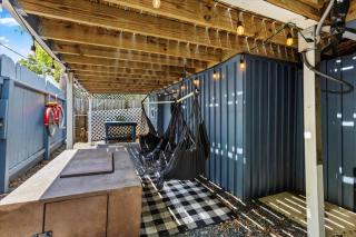 Historic Cottage | Walk to Beach & Pleasure Pier - 6