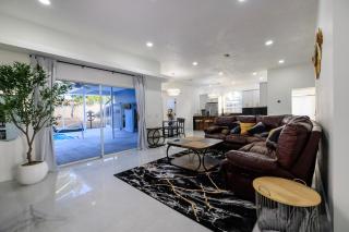 4BR 3BA Home with Pool 7mins from Springs - Weeki Wachee - 0