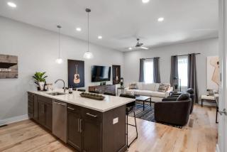 Side by Side Nash Homes - Relaxing Rooftop Patios - Nashville - 2