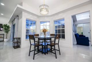 4BR 3BA Home with Pool 7mins from Springs - Weeki Wachee - 1