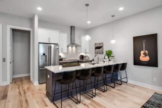 3 Side by Side Nash Homes - Close to Honky Tonks - Nashville - 7