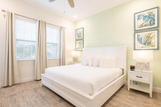Cozy Peach Cottage Near Disney With Margaritaville Resort Island H2O Access - 8029Dr - Orlando - 1