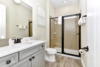 Lively Cottage With Hot Tub Near Disney With Margaritaville Resort & Island H2O Access - 8030Su - 2