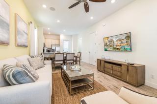 Playa Verde Cottage With Private Hot Tub Near Disney With Margaritaville Resort Island H2O Access - 8028Dr - Orlando - 3