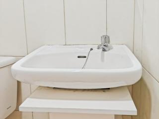 Cozy 2BR Springlake Apt Bekasi with Pool & Gym by 2ndHome - Rawabugel - 3