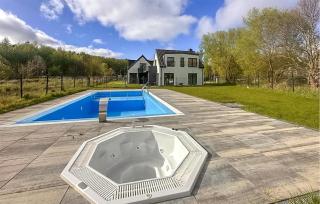 Cozy Apartment In Trzesacz With Jacuzzi - 0