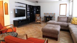 Pet Friendly And Steps To The Bay - 1