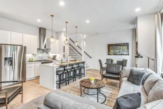 Stylish Scovel Row Close to Broadway Rooftop View - Nashville - 8