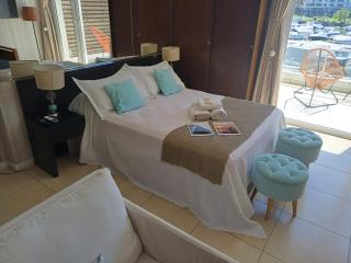 Apart , Departamento condominio en Bahia grande Nordelta con balcon y vista a la bahia - Tigre - 5