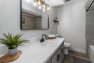 Modern Cozy Desert Escape - Mesa - 5
