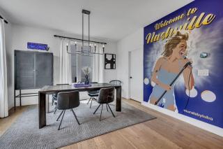 2 Homes - Sleeps 15 Guests - 2 Miles to Honky Tonks - Nashville - 9