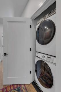 Spacious Nashville Stay - 2 Homes, 15 Guests - 4