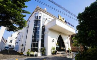 Madina Inn Hotel - Sentool - 8